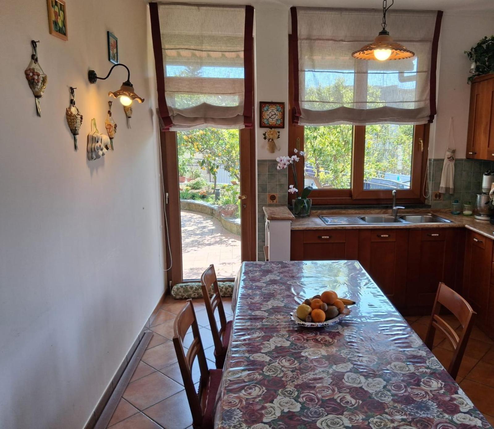 Il Giardino Dei Gigli Apartment เมตา ภายนอก รูปภาพ