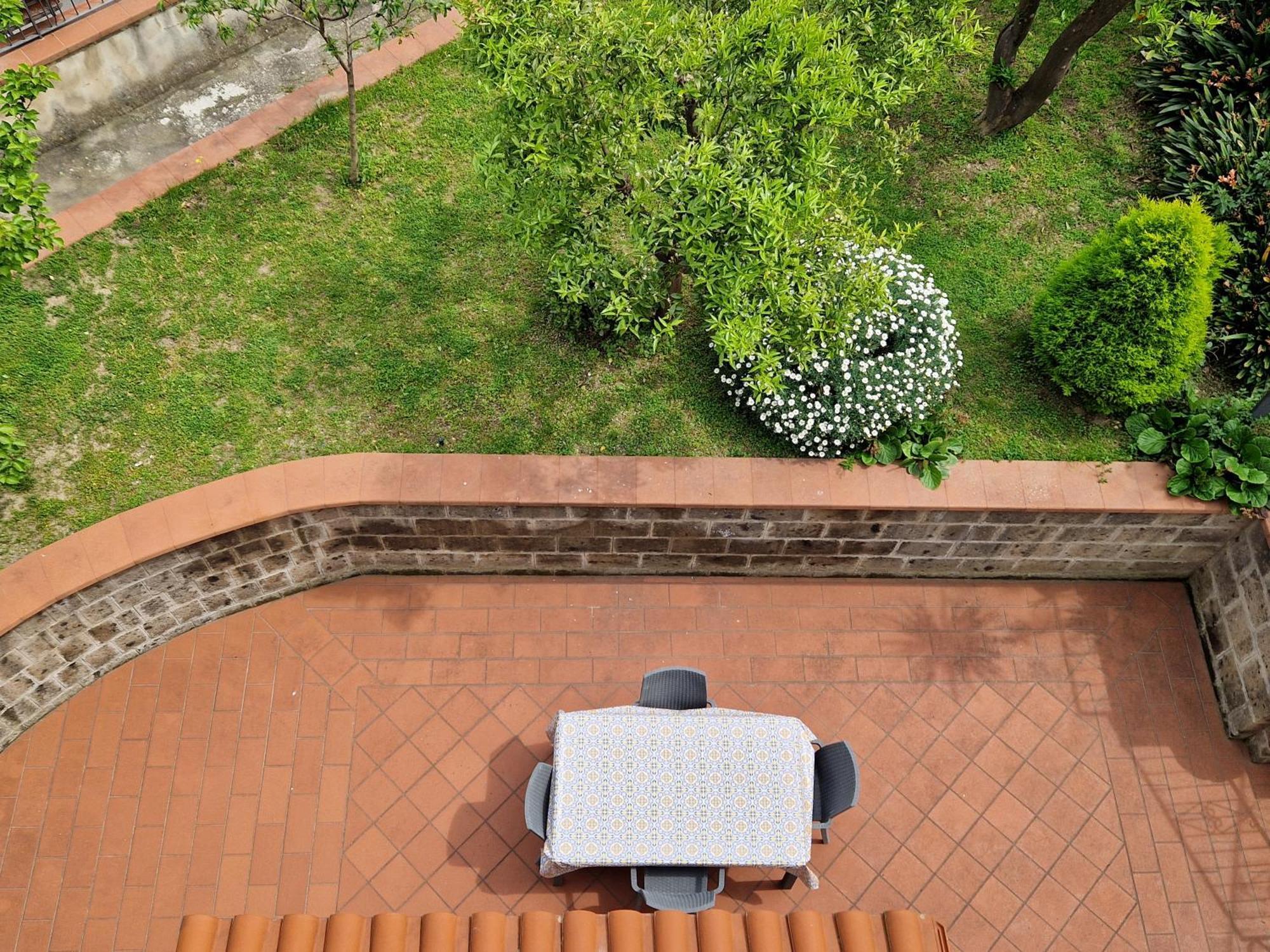 Il Giardino Dei Gigli Apartment เมตา ภายนอก รูปภาพ