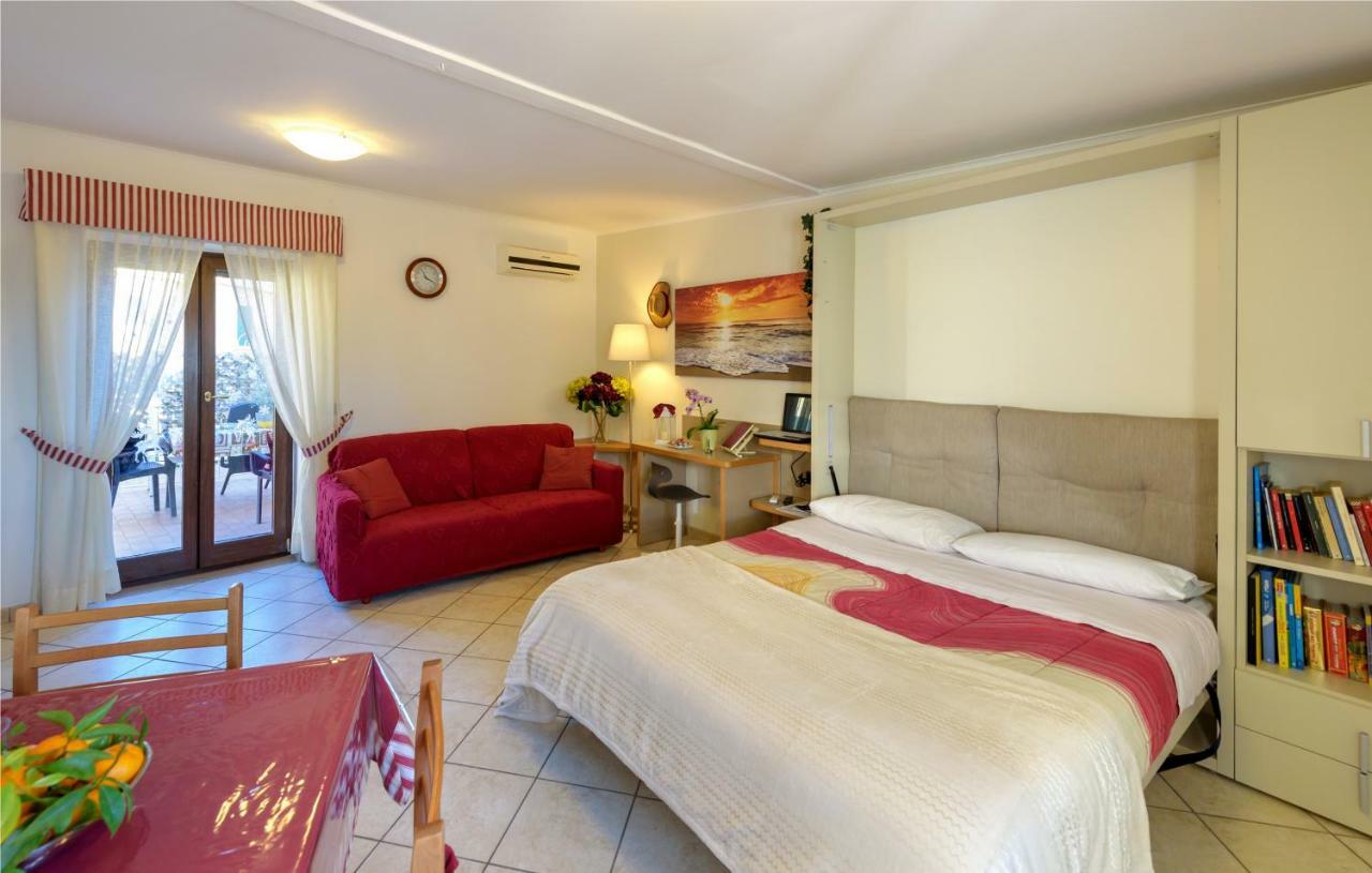 Il Giardino Dei Gigli Apartment เมตา ภายนอก รูปภาพ